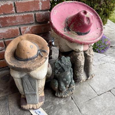 2 sleeping guys wearing Sombrero’s & Frog outdoor pieces
