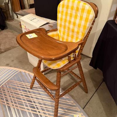 Vintage Wooden High Chair w/yellow padded seat cushion