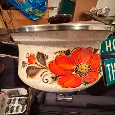 Set of Vintage Pots & Pans from Show-Pans w/lids