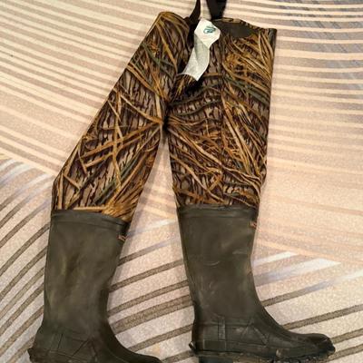 Pair of Hodgeman Camo Thinsulate Boot Waders Size 9
