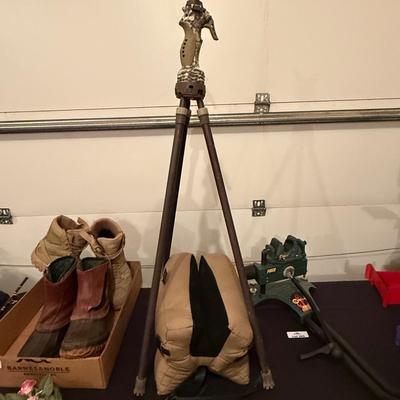 Jim Shockey Gen 3 Gun Tripod & weighted Dog-Gone-Good