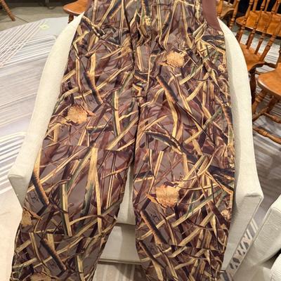 Pair of Columbia Camo XL Insulated Coveralls