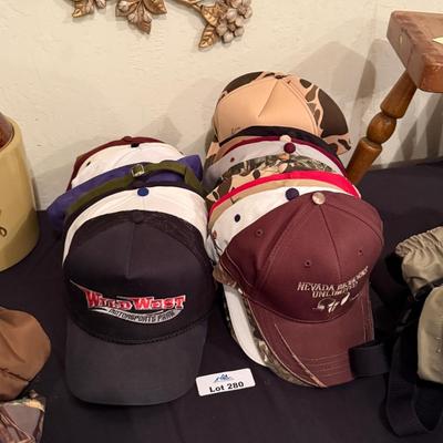 Another lot of vintage Ball Caps/Hats mostly hunting