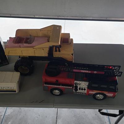 Sale Photo Thumbnail #33: Will receive everything pictured as is. 

Firetruck and Yellow Loader are both Tonka.