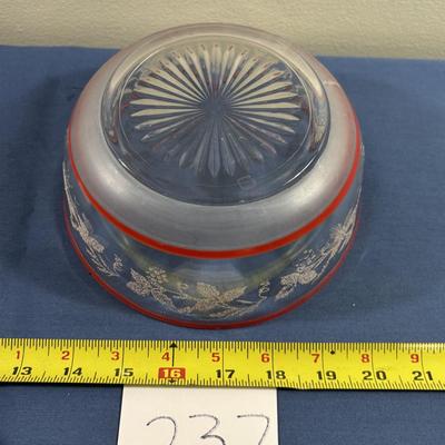 Vintage 1940 Serving Bowl