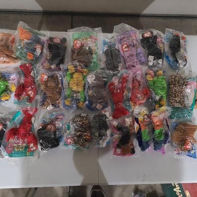 Sale Photo Thumbnail #45: Mcdonald's Happy meal toys Vintage New Beanie Baby.  All sealed and never been open.  

25-30 toys total