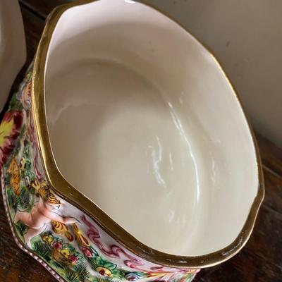 Capodimonte footed casserole dish cherubs