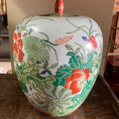 Chinese Export Porcelain Ginger Jar with lid