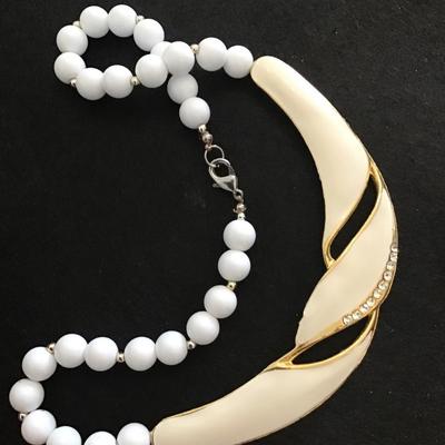 Enamel Faux Beaded Necklace