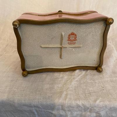 Pink glazed case with handle