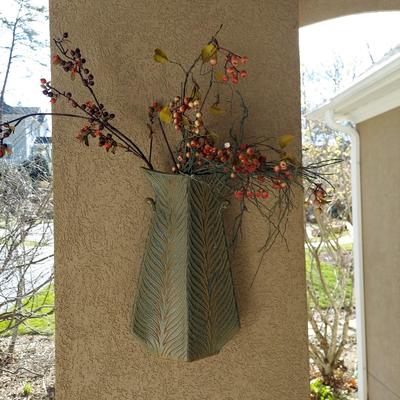 Tom Seelos Wall Hanging Vase (Y-BBL)