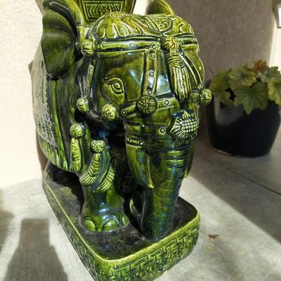 Vietnamese Elephant Pedestals (Y-BBL)