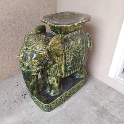 Vietnamese Elephant Pedestals (Y-BBL)