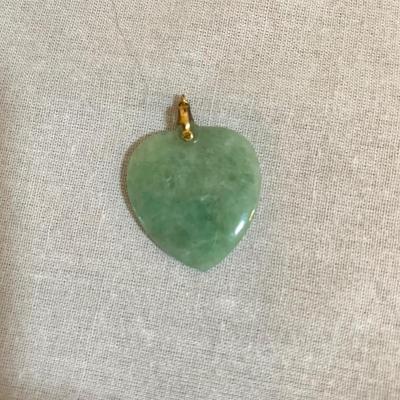 Mano Figa Pendant, Jade Heart and 14K Chain (K-SS)