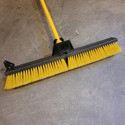 Sawhorses and Push Broom (G-EL)
