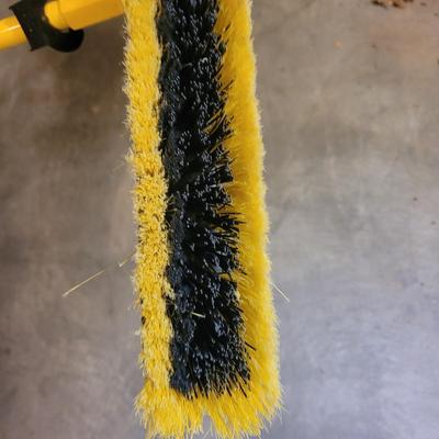 Sawhorses and Push Broom (G-EL)