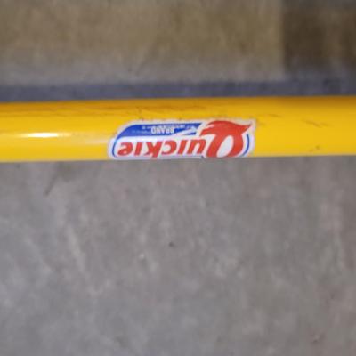 Sawhorses and Push Broom (G-EL)