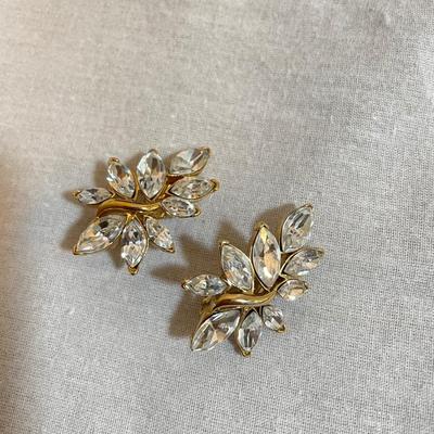 Vintage Style Glam w/ Trifari (K-SS)
