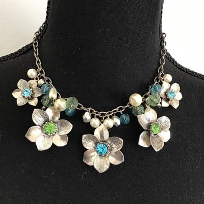 Very nice Premier design, fashion, statement, necklace