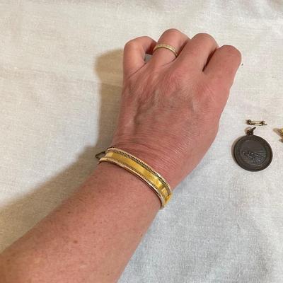 Timeless Treasures w/ Walter Lampl and a Damascene Bracelet (K-SS)