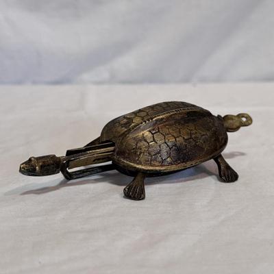 Vintage Brass Turtle Grater and Turtle Lock (DR-DZ)