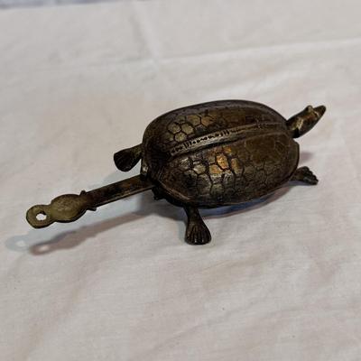 Vintage Brass Turtle Grater and Turtle Lock (DR-DZ)