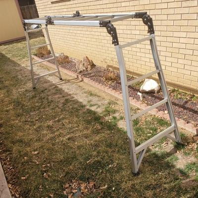 Magic adjustable ladder