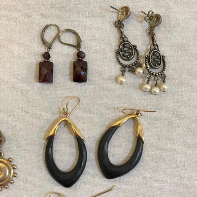20+ Earring Pairs for Pierced Ears (K-SS)