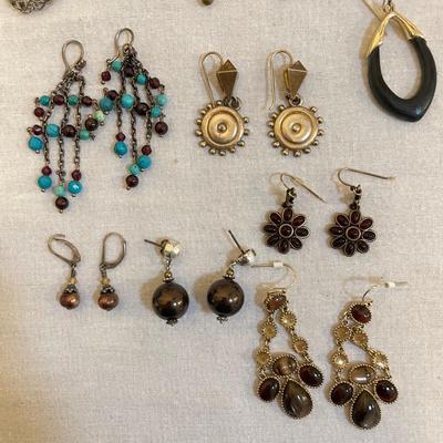 20+ Earring Pairs for Pierced Ears (K-SS)