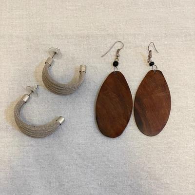 20+ Earring Pairs for Pierced Ears (K-SS)