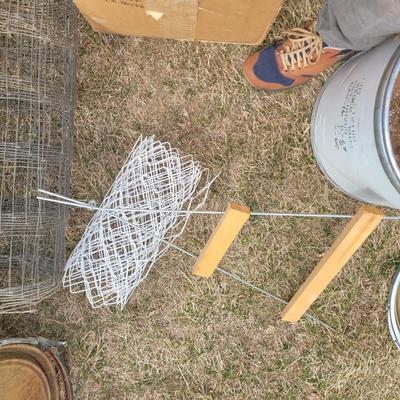 Woven wire, garden panels, 2 barrels, 2 hoses