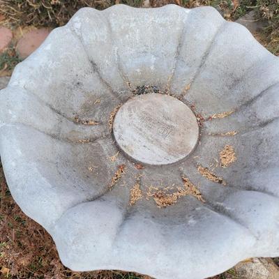Concrete birdbath