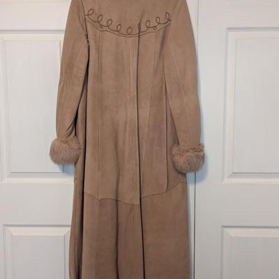 Women's Kestila Turku Finland Leather Coat With Fur Trimmed Hood & Cuffs