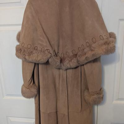Women's Kestila Turku Finland Leather Coat With Fur Trimmed Hood & Cuffs