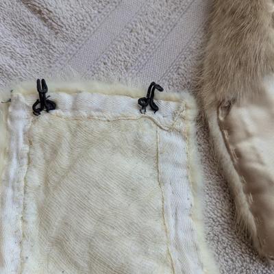 Vintage Unbranded Fur Collars Lot B