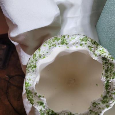 2 candy dishes and unused cookie jar