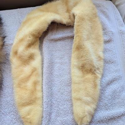 Vintage Unbranded Fur Collars Lot D