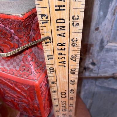 Chinese cinnabar vase as lamp