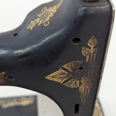Vintage Singer Sewing Machine