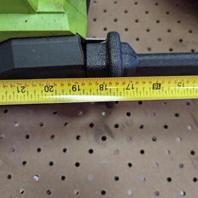 18" Electric Green Works Chain Saw Model 20332