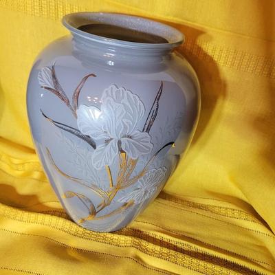 Ceramic egg and vase