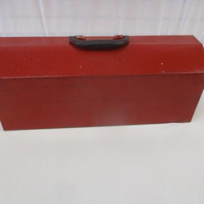Vintage Waterloo Metal Toolbox