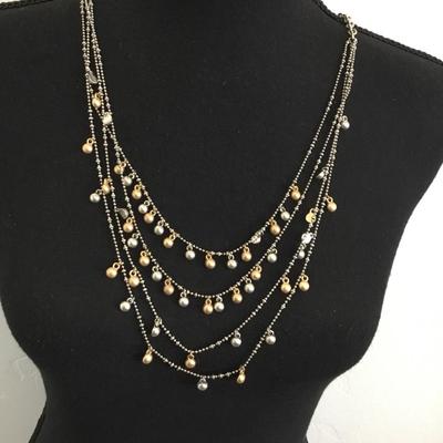 Fashion necklace and earrings set