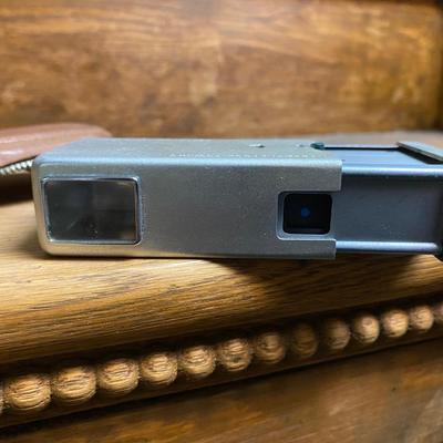 Minolta 16 Mini / Sub Miniature Collapsible Film Camera with case