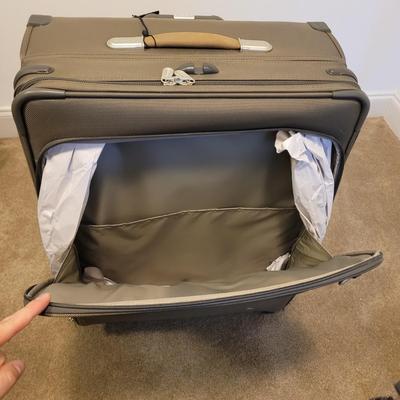 Briggs and Riley Luggage (GB4-EL)