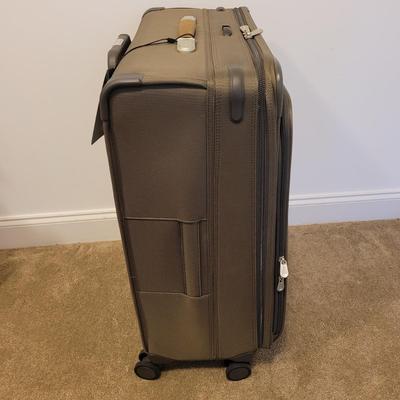 Briggs and Riley Luggage (GB4-EL)