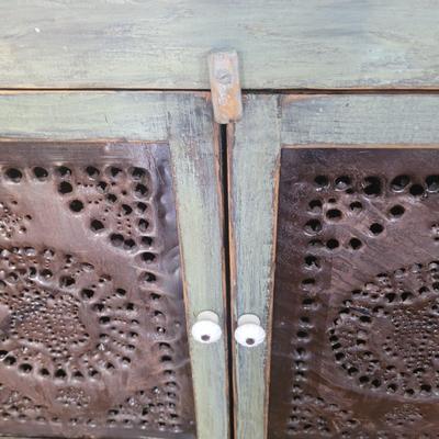 Pie Safe/Cabinet With Punctured Tin Doors & Sides (GB4-EL)