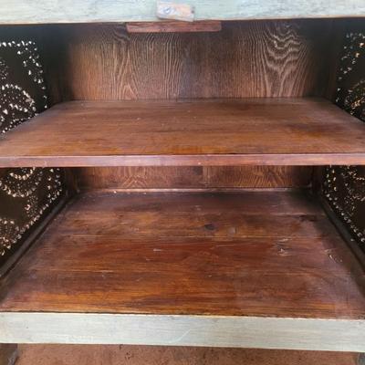 Pie Safe/Cabinet With Punctured Tin Doors & Sides (GB4-EL)