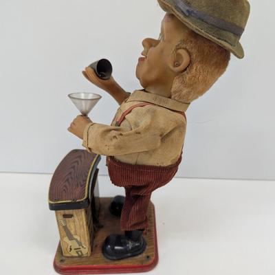 Charley Weaver Battery Operated Bartender