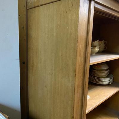 Vintage MCM hutch with drawer and lower cabinet.